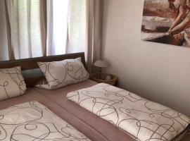 Ferienwohnung in Dahn, hotel en Dahn