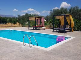 Eco Glamping with Pool between Nafplio and Argos, hotel Argoszban