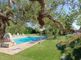 Masseria Galleppa - Rooms, Pool and Relax, отель типа «постель и завтрак» в Монополи