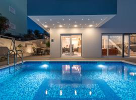 Luxury Villa Sun Stone heated pool & whirlpool, rezort v Trogiru