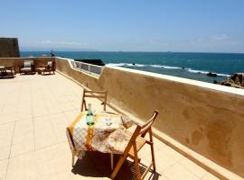 Nzar Khoury for Hosting, habitación en casa particular en Acre