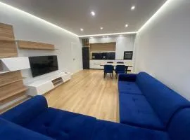 8th Floor Luxury Apartament Tirana