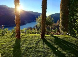 Single family house with lake view in Carona, caba&ntilde;a en Lugano