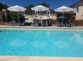 La Charrue gite complex, hotel with parking in Monsec