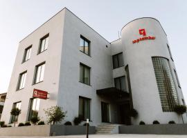 Hotel Septembar – hotel w pobliżu miejsca Lotnisko Podgorica - TGD w mieście Podgorica