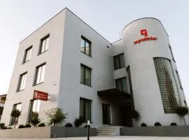 포드고리차에 위치한 호텔 Hotel Septembar