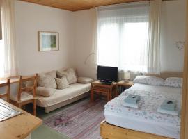 Apartment Kletterrose am Krakower See – obiekty na wynajem sezonowy w mieście Serrahn