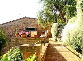 La Terrazza, historic Tuscan stone residence with garden and terrace in Cetona