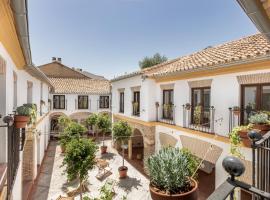 Líbere Córdoba Patio Santa Marta, albergue en Córdoba