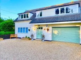Red House Cottage - peaceful - views - walks