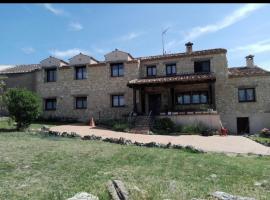 Encantadora Casa Rural: Las 7 Llaves, заміський будинок у місті Consuegra de Murera