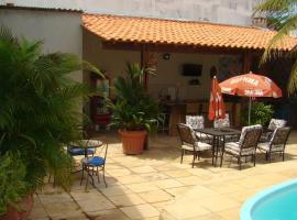 Casa perto da praia com piscina, churrasqueira em SLZ, hotel em São Luís