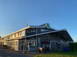 Hotel E-10 by First