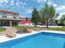 Vila Lucija, ξενοδοχείο σε Divšići