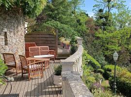 Gîte atypique vue panoramique, casă de vacanță din Montrevault