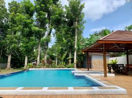 Villa Marciana Farm in Bay Laguna Phase 2, casa de campo em Franca