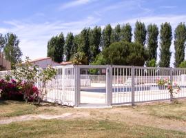 Le Marais - Village Vacances – hotel w mieście Meschers-sur-Gironde