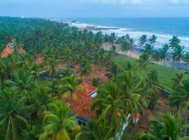 Paraikal Beach Resort, Hotel in Kolachel