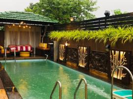 Slice Of Heaven.3-Bedroom Villa with Pool & Gazebo, hotel i nærheden af Kune Falls, Lonavala