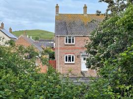 The Beach House, hotel in Bridport