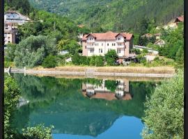 Nera-etwa Konjic 2 room, hotel en Konjic