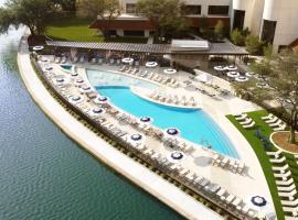 Omni Las Colinas Hotel, отель в Ирвинге