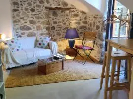 Rendez-vous sous le tilleul, en Cevennes.