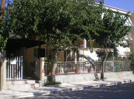 Hotel Ion, ξενοδοχείο στα Καμένα Βούρλα
