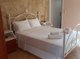 "Twin Apartments" in Kyparissia, hotel in Kyparissia