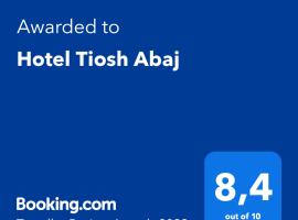 Hotel Tiosh Abaj, готель у місті Сантьяго-Атітлан