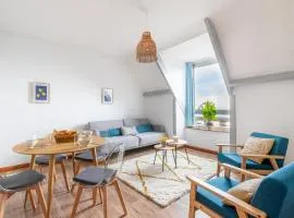 A cinquante metres de la plage, appartement de charme vue mer