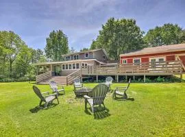 Poconos Cottage with Fire Pit Near Lake Harmony