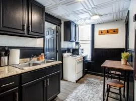 Historic Loft 5 minutes to downtown