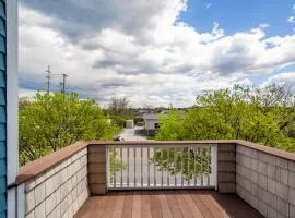 Historic Loft 5 minutes to downtown
