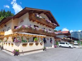 Alpenchalet Almrose, hotel v mestu Auffach