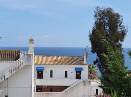 Beach View Vela House, casa de férias em Albufeira