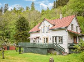 4 Bedroom Lovely Home In Lonevg, sewaan penginapan di Lonevåg