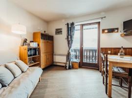 Furnished studio with a balcony next to the Chattrix chairlift Rated 1 star, apartamento en Saint-Gervais-les-Bains