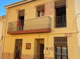 Casa Rural Ca-Alzina, hotel a Benimeli