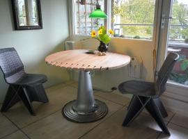 Treetop Apartment, hotel near Den Haag Hollands Spoor, The Hague