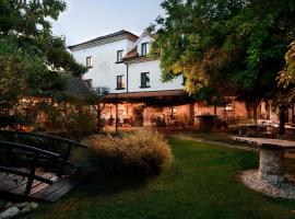 Villa Daniela, viešbutis mieste Úvaly