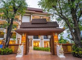 Siri Nakornpink Chiang Mai Hotel SHA Plus, hotel perto de Aeroporto Internacional de Chiang Mai - CNX, Chiang Mai