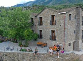 Chri Chri Guesthouse, guest house in Përmet