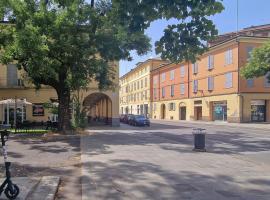Alle Porte Del Centro - Guest House - Reggio Emilia - Ingresso Centro Storico - Parcheggio Gratuito