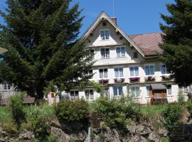 Schlafen im Sternen Ennetbühl, hotel s parkováním v destinaci Nesslau