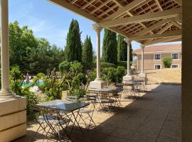 Domaine de la Reynaude, ξενοδοχείο σε Aurons