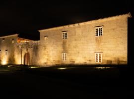 Pazo de San Pedro de Bembibre, hotel in Taboada