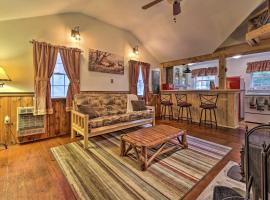 Tranquil Greentown Cabin with Screened Porch!, hotel sa Greentown