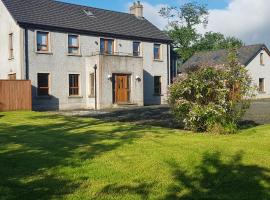 Maghernahar House B&B, hotel with parking in Ballycastle