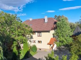 Apartments Himmelreich, hotel with parking in Ternitz